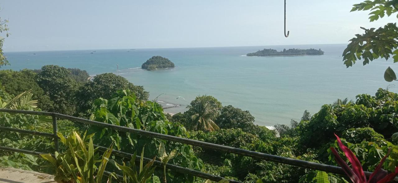 The View Padang, Amazing View, 8 Mins Mentawai Fast Ferry, Cold Beer,Close To Restaurants Padang (Sumatra) Exterior photo