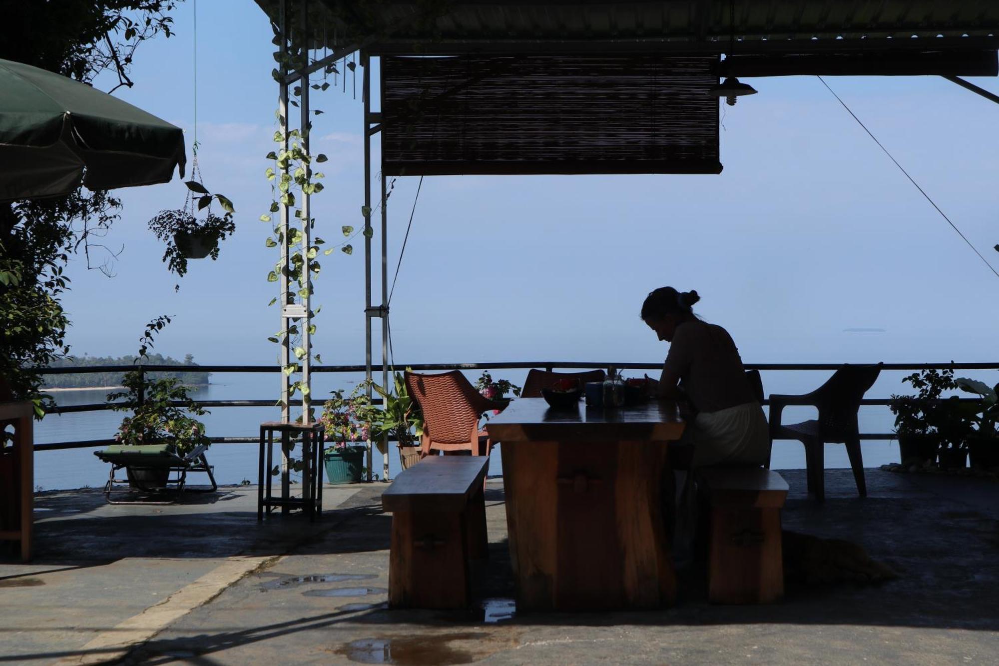 The View Padang, Amazing View, 8 Mins Mentawai Fast Ferry, Cold Beer,Close To Restaurants Padang (Sumatra) Exterior photo